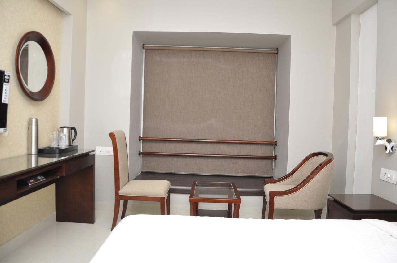 Hotel Dolphin Sambalpur Εξωτερικό φωτογραφία